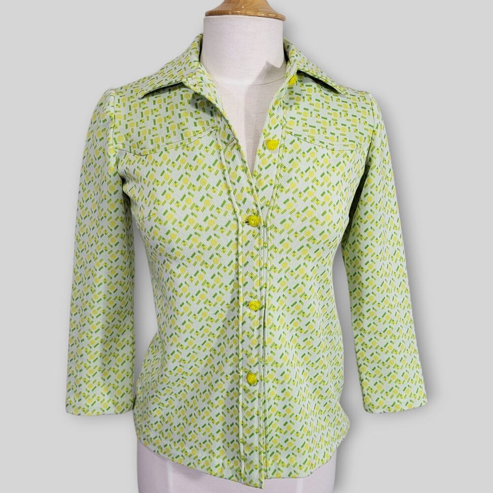 Vintage 60s 70s Handmade Womens Shirt Size Small Casual Retro Mod Green Yellow